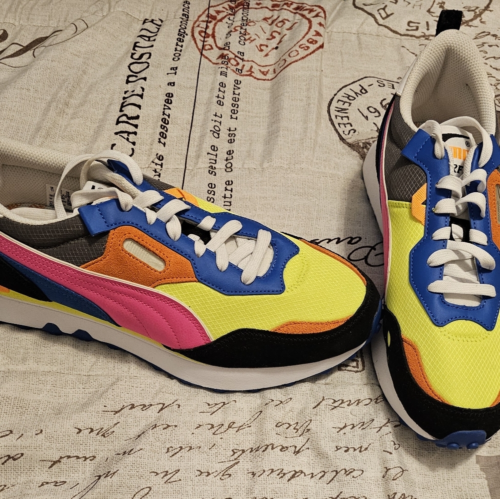 Mens sz. 11 Puma Future FV Rider